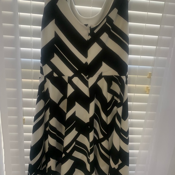 Tiana B. Dress - Picture 2 of 3